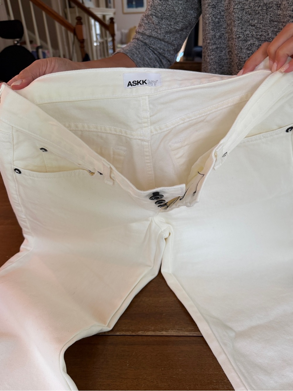 ASKKNY Women's White High-Rise Button-Fly Jeans